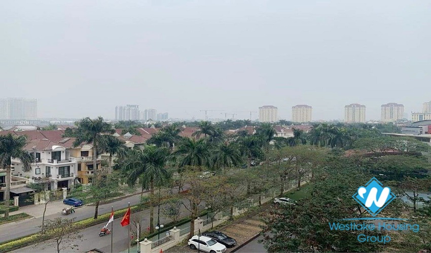  An affordable apartment with 3 bedrooms with unfunished for rent in Ciputra. It